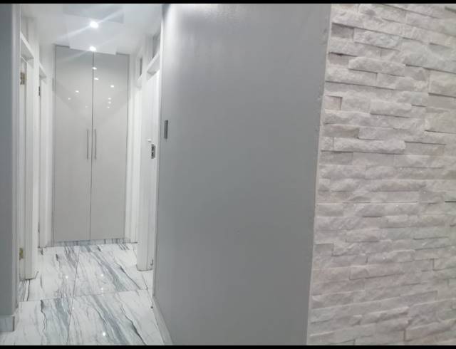 2.5 BEDROOM FLAT FOR SALE IN SOUTH BEACH